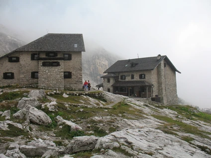 Una giornata in montagna per giovani esploratori tra le Dolomiti del Brenta 6